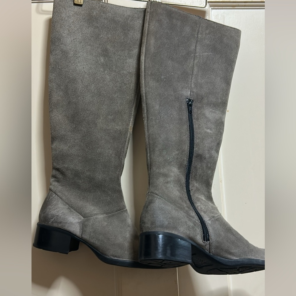 VTG Y2K Born Suede Riding Boots